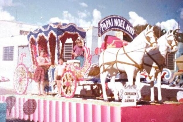 Carro alegórico da Hermes Macedo - Década de 1970