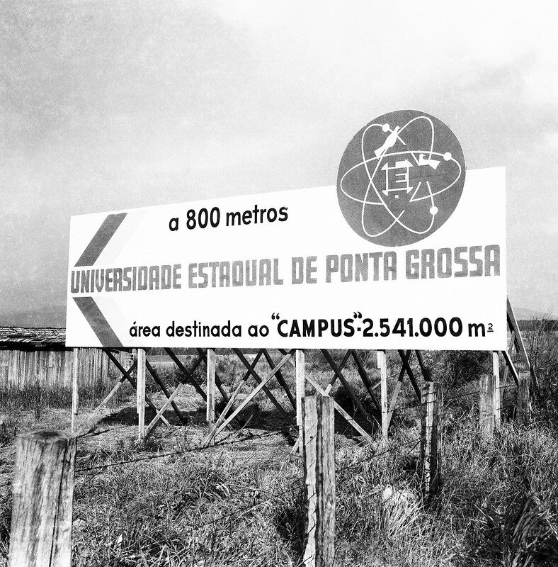 Construção do campus de Uvaranas - Década de 1980