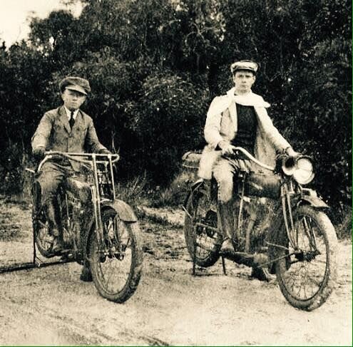 A primeira viagem de motocicleta do Paraná - 1923