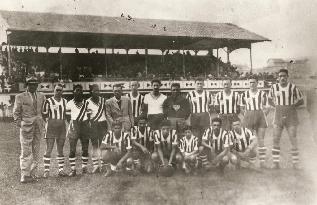 Campeão do torneio 'Relâmpago' - Abril de 1943