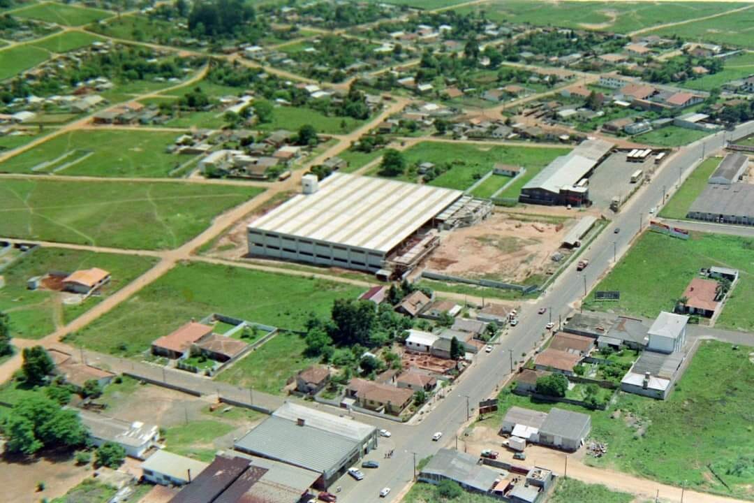 Construção do Tozetto do Jardim Carvalho - Década de 1990